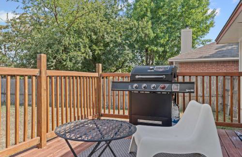 Hill Country Getaway Games, Fire Pit & Deck - Photo 45