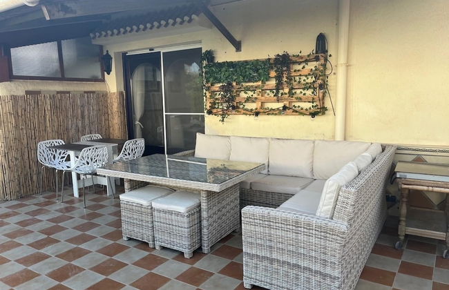 Villa Evelina 1 Minute to Beach Sleeps 8 - Photo 11