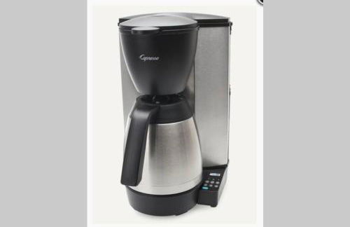 Contemporary 3 Bedroom Apt with Sauna in Woods - Foto 10