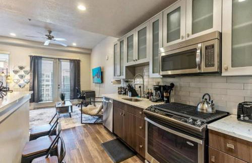 1 min Delta - Salt Palace - King Bed - Gym - Parking - Foto 13