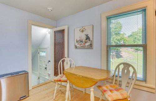 Charming Lake Mills Home Near Rock Lake and Beach - Foto 10