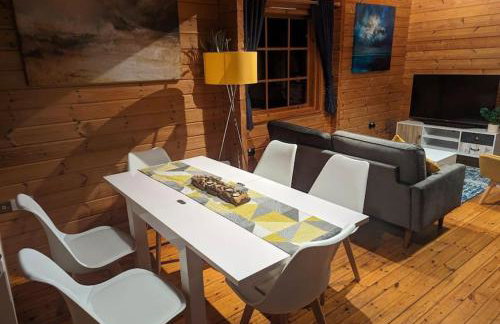 Finlodge- Pet-Friendly Scandinavian Cabin - Photo 11