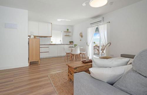 La Casita de Emily - Reformada, bien situada y con piscina amplia - Foto 1