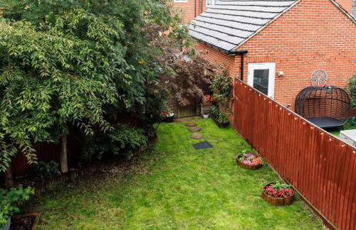 Spacious 4-Bedroom House in Aylesbury Ideal for Contractors Professionals or Larger Families - Foto 41