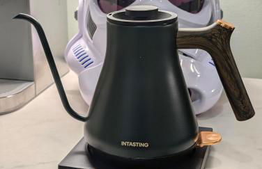 Cozy 2-bedroom cabin in welcoming Shenandoah, Basye with WiFi, AC, EV - Foto 9