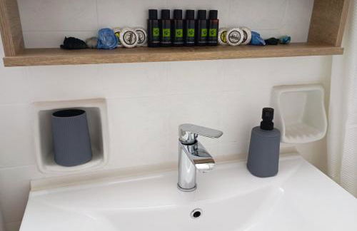 Ηome & Garden with parking close to Olympic Stadium - Foto 30