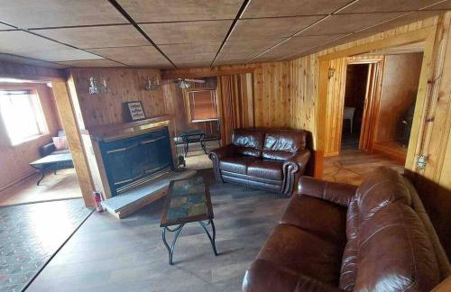 Riverside Cabin with Private Fishing Access! - Foto 18