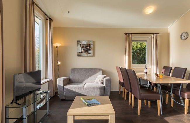 Well Furnished Mobile Home with Dishwasher near Water - Photo 18