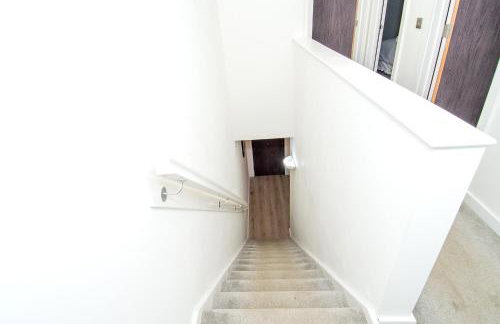 2BR Flat WiFi, Parking Contractors & Families - Foto 21