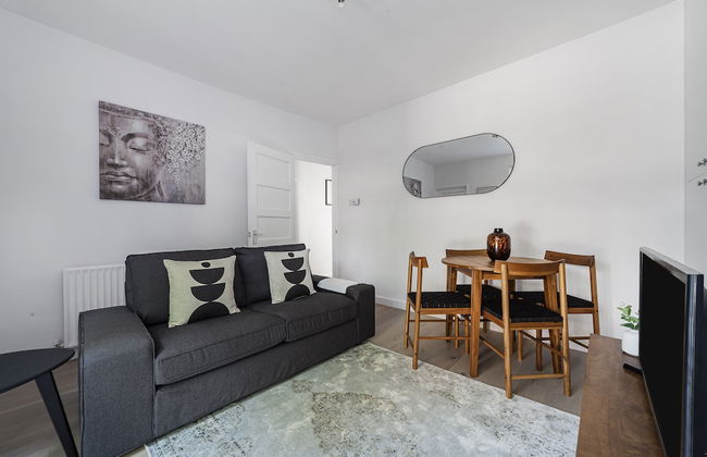 The Neasden Villas - Photo 19