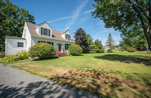 Spacious Country Home, Hot Tub, Fire Pit, Deck - Foto 35