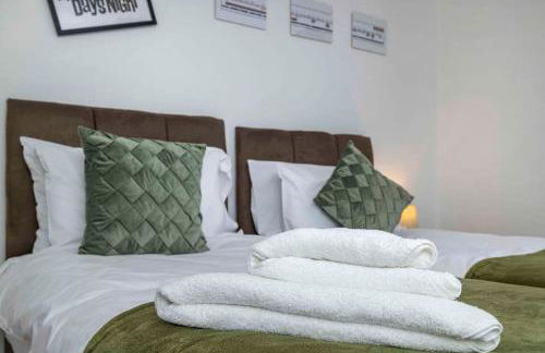 Ealing Manor - 6 beds 3 sofa beds sleeps 9 ppl - Foto 34