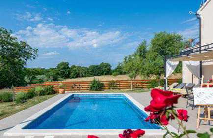 Beautiful Villa Cicibella with pool in Barban - Foto 13