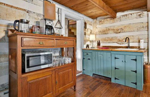 Historic 1802 Forge Home by North River & Trails - Foto 14