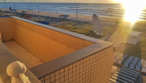 Incrível Sacada à Beira Mar APTO 3Q - Foto 1