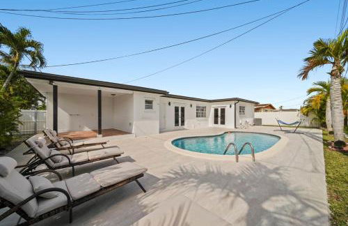 Miami Oasis- Pool & Game Fun - Foto 17