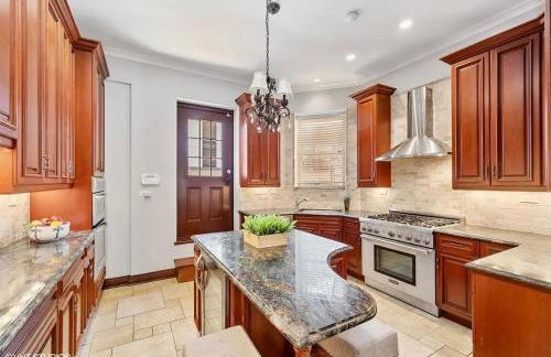 Spectacular Gilded Age 6 Bedroom Gold Coast Mansion with Deck - Foto 16