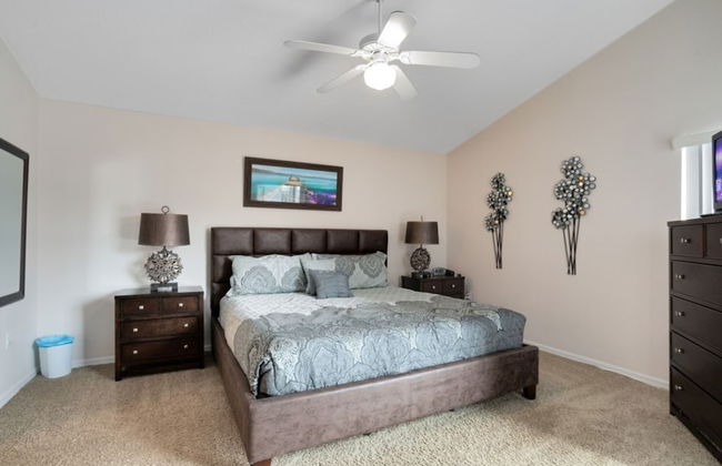 Beautiful 4 Bedroom 3 Bathroom Pool spa Villa - Foto 23