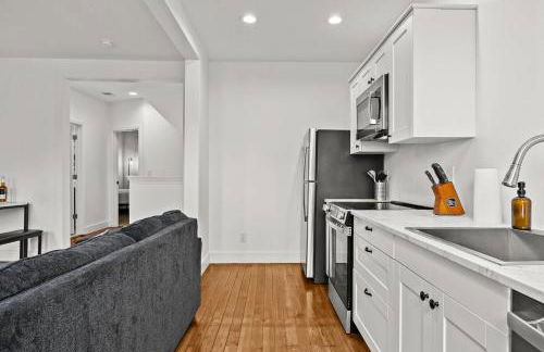 Charming 2nd-Floor Flat 3BR 2BA Free Parking - Foto 12