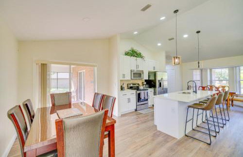 Sunny Palm Bay Home with Screened Porch Near Beaches - Foto 7