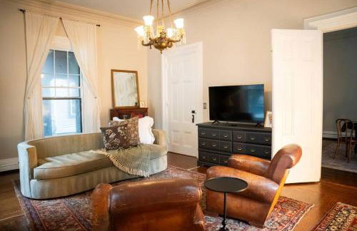 Stunning Apartment in Historic Federal Hill Mansion near Downtown & College Hill - Foto 14