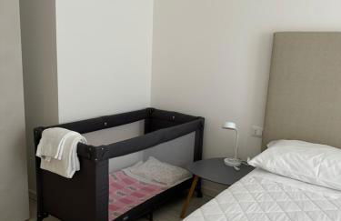 Beach Palace with small swimming pool, private beach, parking - Foto 30