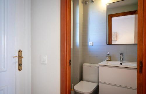 AT148 Frente la playa, jardín privado, vistas mar - Foto 15