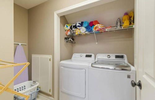 Lakeside Haven Dock/Slip Fire Pit Game Room Kayaks - Foto 16