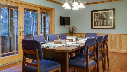 Adirondack Retreat with Heated Pool and Scenic Views! - Foto 5