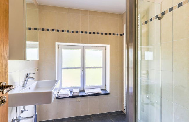 Castle Apartment Aywaille Near River Ambleve - Photo 11