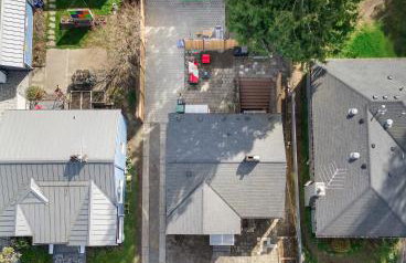 2025 Built Single-Level 2BR Serene Home with 2 AC - Foto 26