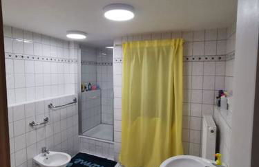 EG Wohnung mit eigenem Eingang - Foto 8