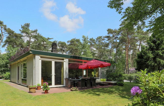 Holiday Home in Huijbergen Near Forest - Foto 1