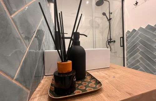 Hidden Gem GRAN TEATRO FALLA SUITES by ApartmentsinCadiz - Photo 39