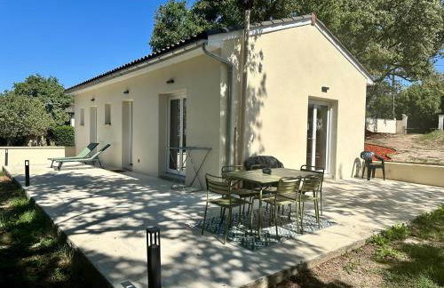 Maison neuve, cadre apaisant,jacuzzi et piscine - Foto 1