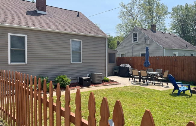 Extra Entertainment Space Just 7 Blocks to ND Campus 54211 - Photo 23