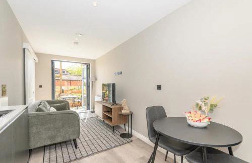 City Centre Deluxe with amazing Garden Terrace - Pass the Keys - Foto 2