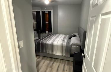 EWRBNB - Rare Find! Huge 3BR Apartment with Open Layout minutes from Newark Airport & NYC - Apartment # 1 - Foto 22