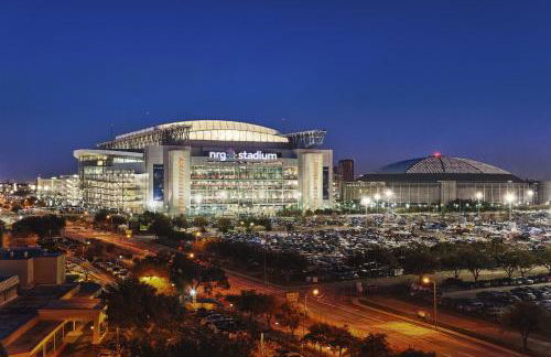 Houston Townhome NRG, Med Center, Downtown, Free Parking - Photo 7