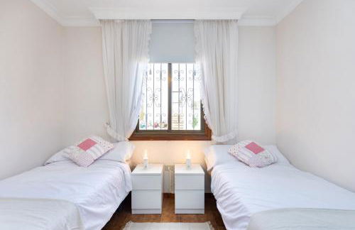 One & Only Sports and Relax Villa by Eden Rentals - Foto 49