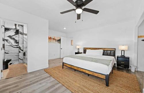 Mountains Views with Pool & Basketball, Relax & Play! - Foto 38