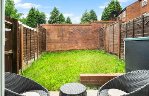 Modern Two Bed House - Garden - Parking - Smart TV - 2GMS - Foto 17