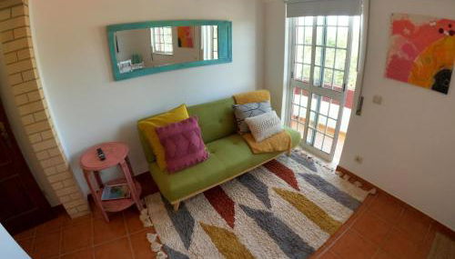 Algarve, renovated T1 apartment in S Bras de Alportel - Foto 2