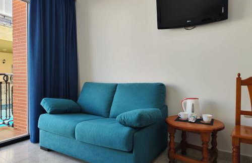 Apartamentos Leonor Carihuela - Photo 56