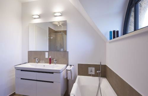 Reetland am Meer - Premium Reetdachvilla mit 3 Schlafzimmern, Sauna und Kamin F07 - Foto 12