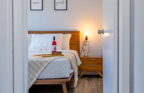 Cozy AirportHouse 5 min del aeropuerto WiFi parking privado - Foto 1