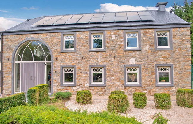 Majestic Villa With Pool and Sauna - Photo 38