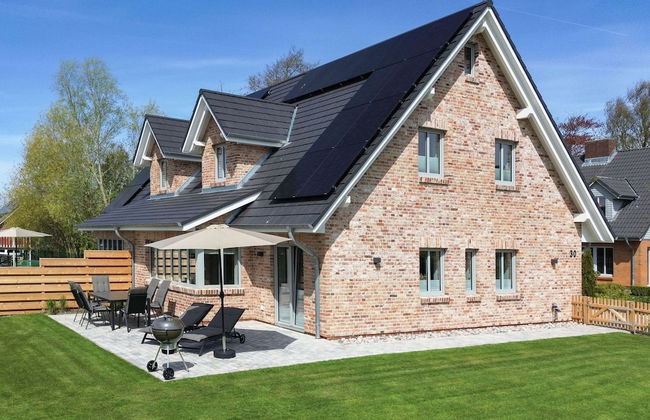 Moderne Doppelhaushalfte in Niebull - Foto 1