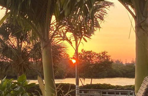 Paradise with a pool, pier and private beach area - Foto 36