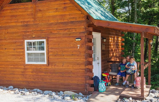 Kozy Haven Log Cabin Rentals - Foto 18